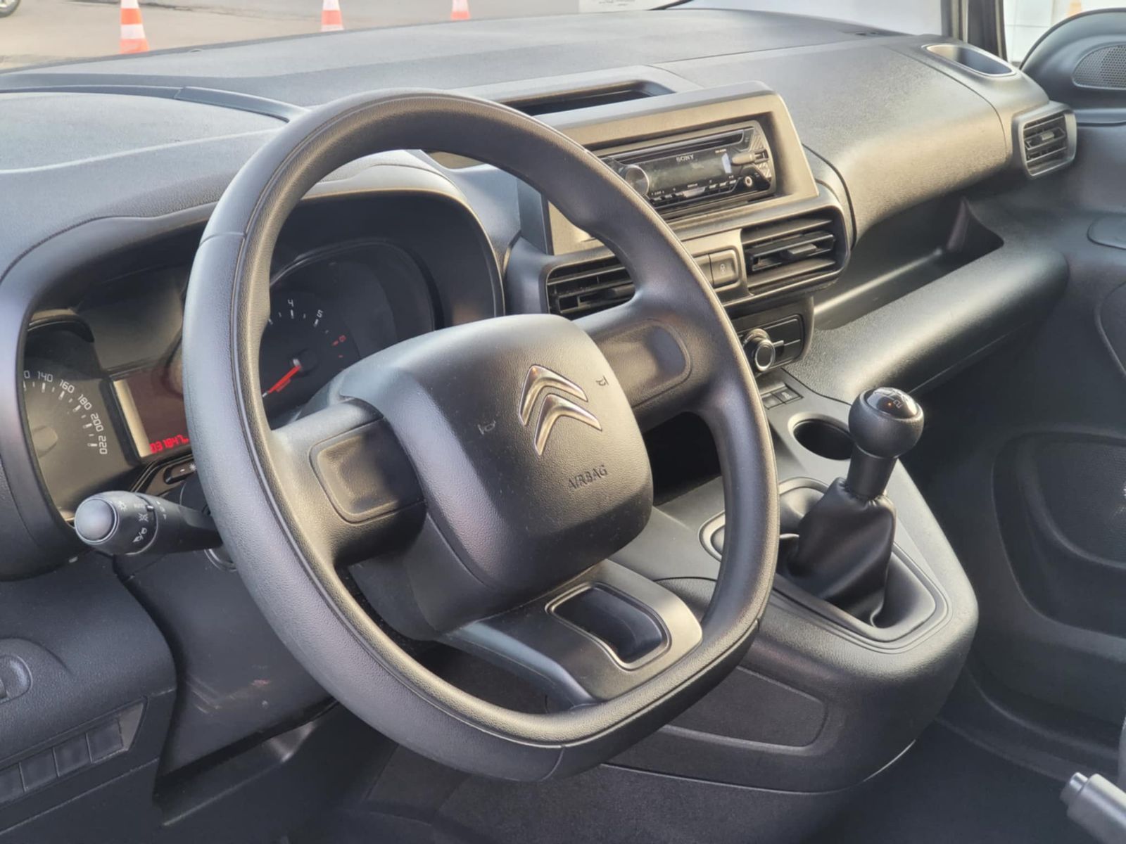 Citroën Berlingo Utilitaire à Tunis - Photo 9