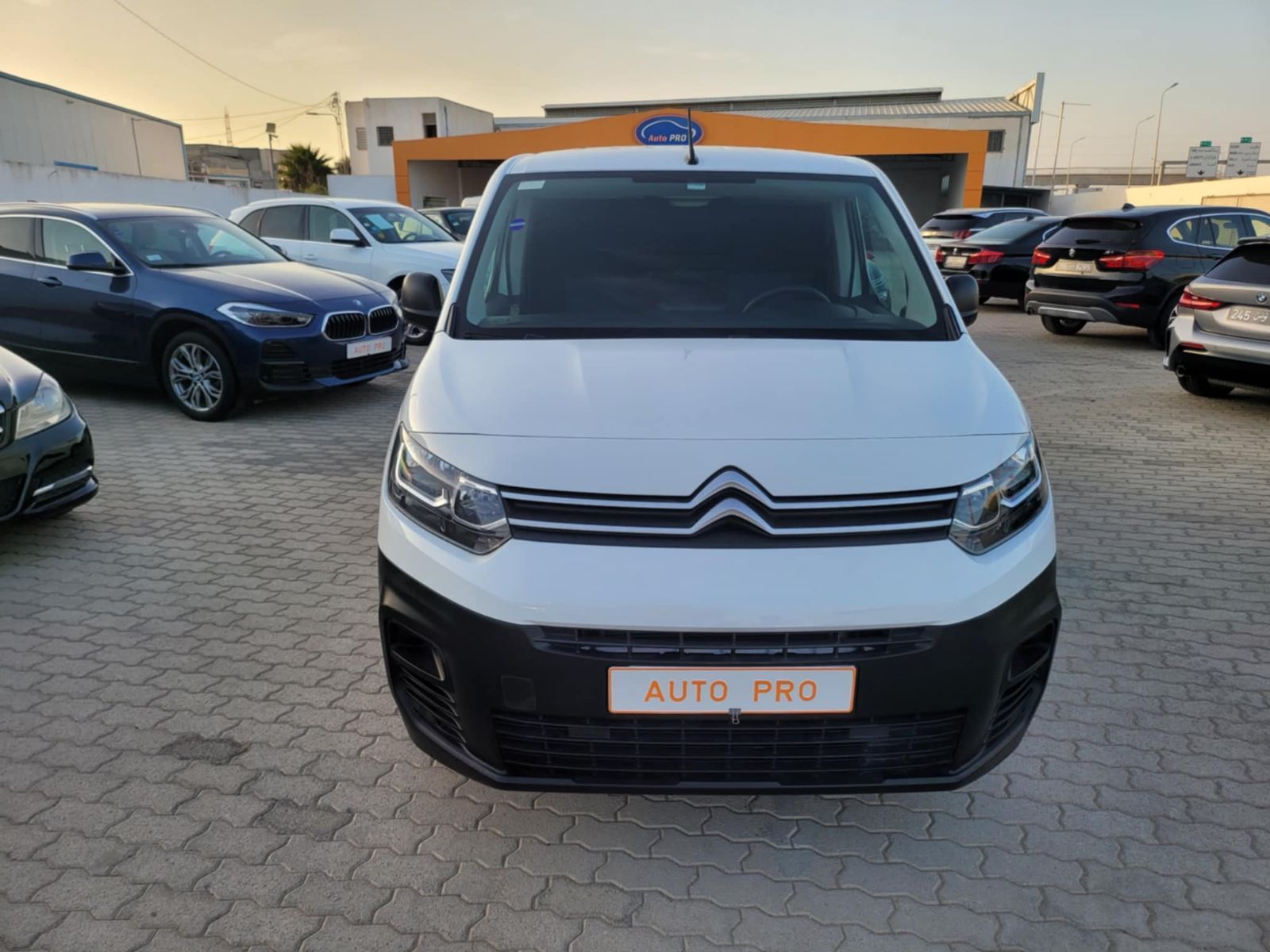 Citroën Berlingo Utilitaire à Tunis - Photo 1