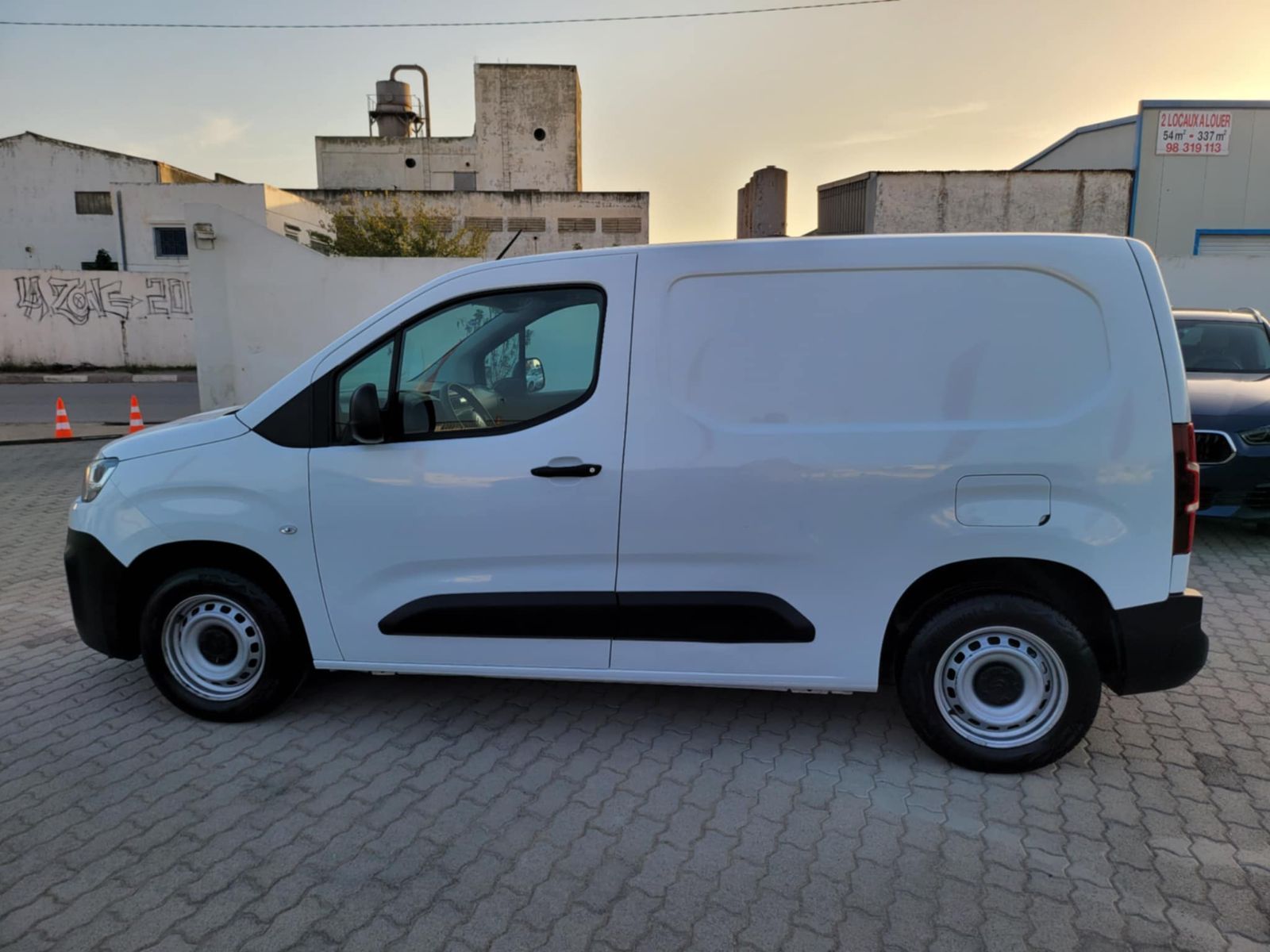 Citroën Berlingo Utilitaire à Tunis - Photo 5