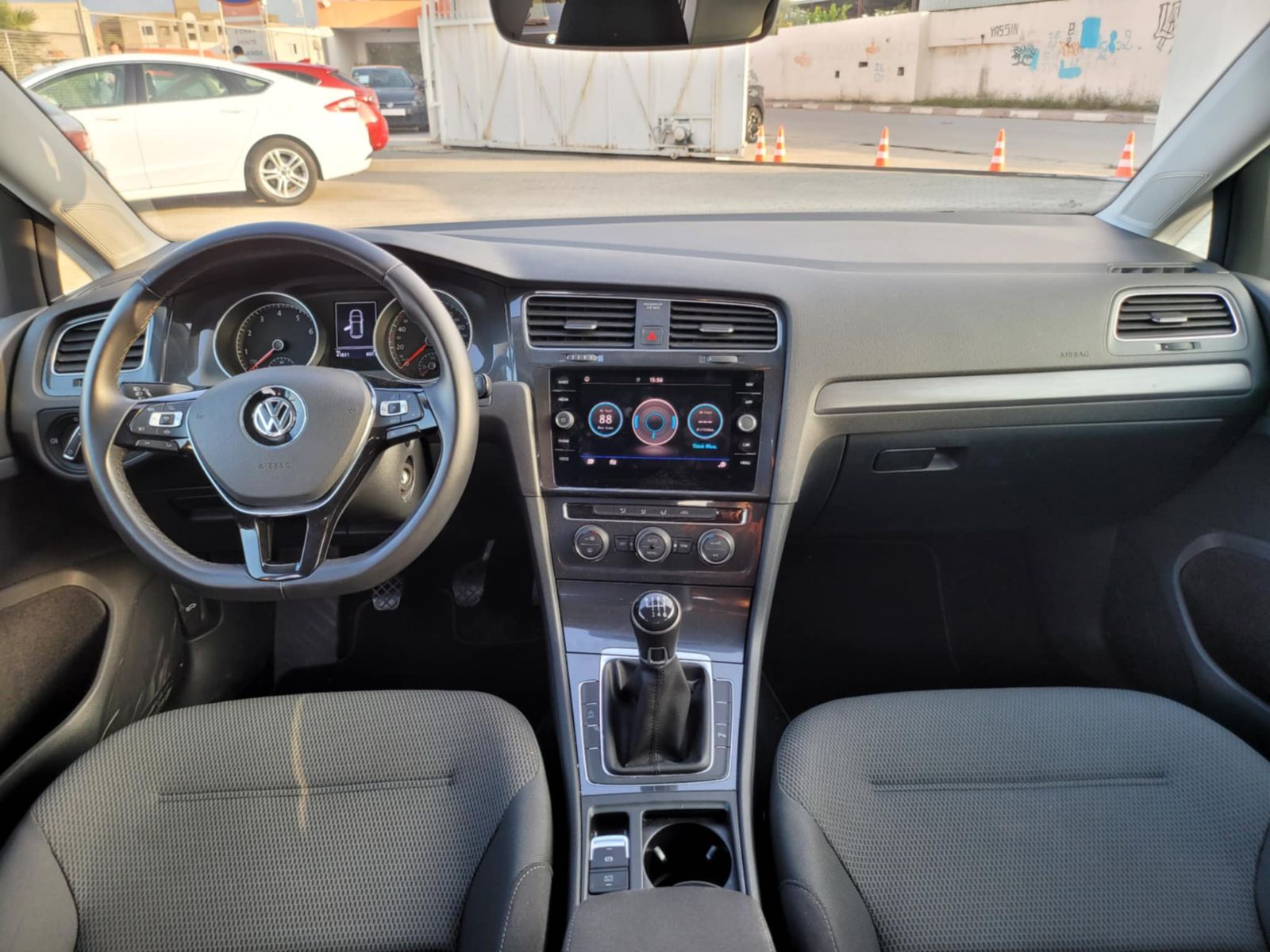 Volkswagen Golf 7 BVA à Tunis - Photo 18