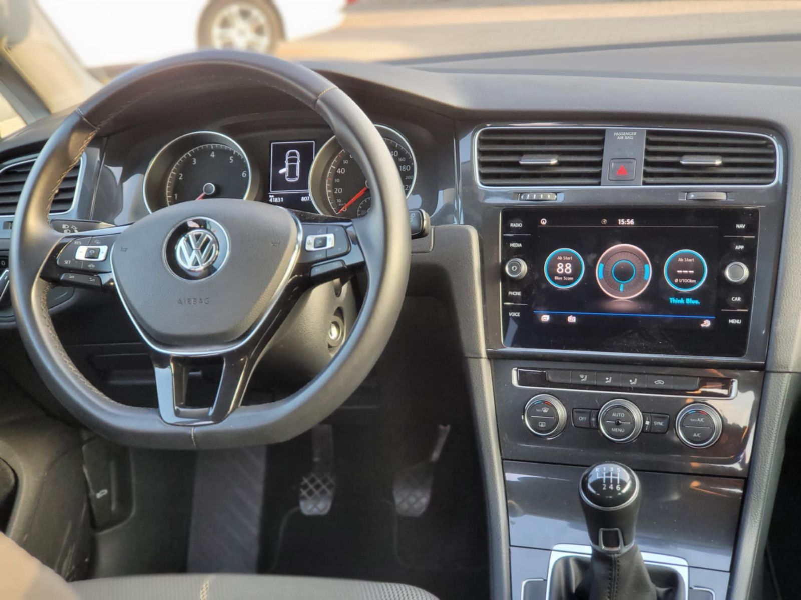 Volkswagen Golf 7 BVA à Tunis - Photo 3