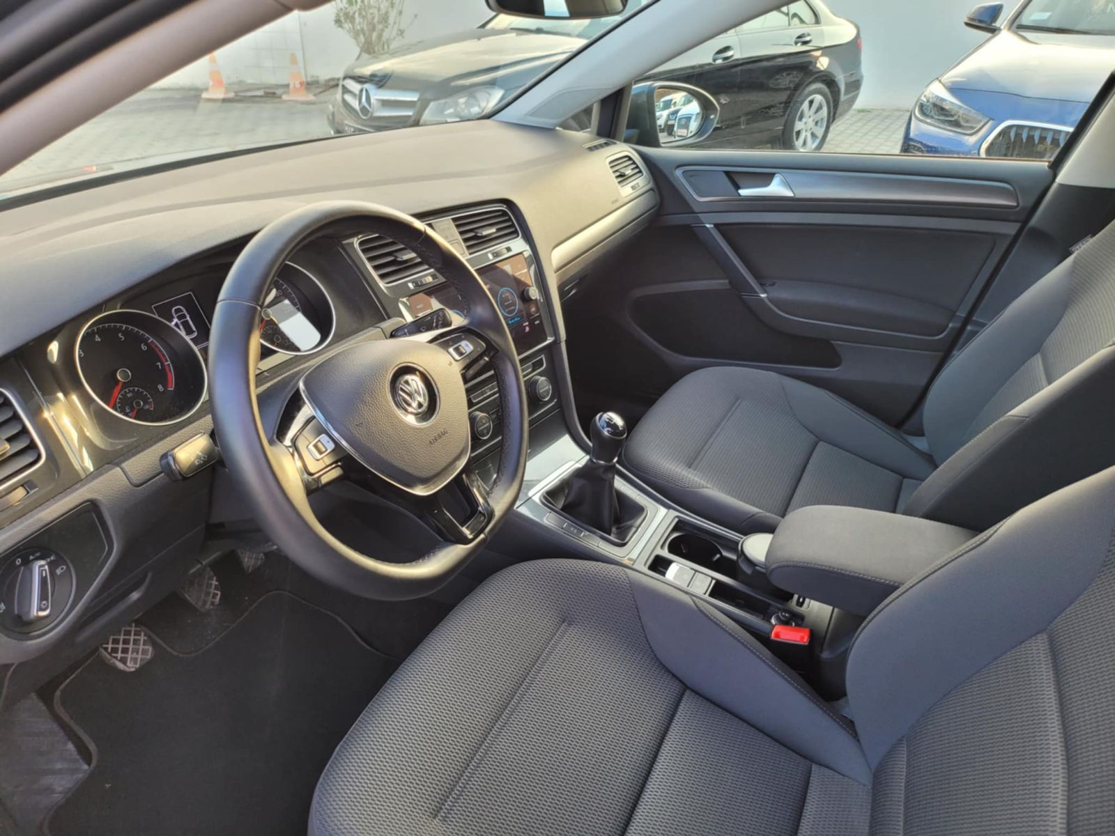 Volkswagen Golf 7 BVA à Tunis - Photo 16