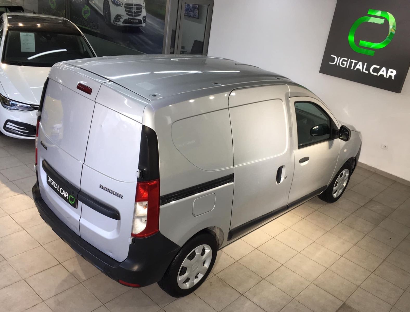 Dacia Dokker Van à Ben Arous - Photo 9