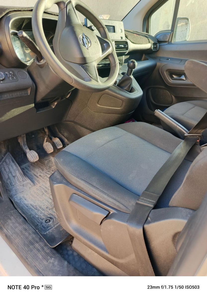 Opel Combo Cargo L2H1 1000 kg à sousse - Photo 3