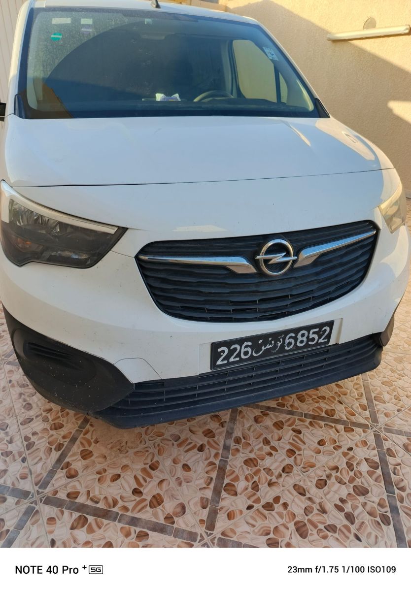Opel Combo Cargo L2H1 1000 kg à sousse - Photo 4