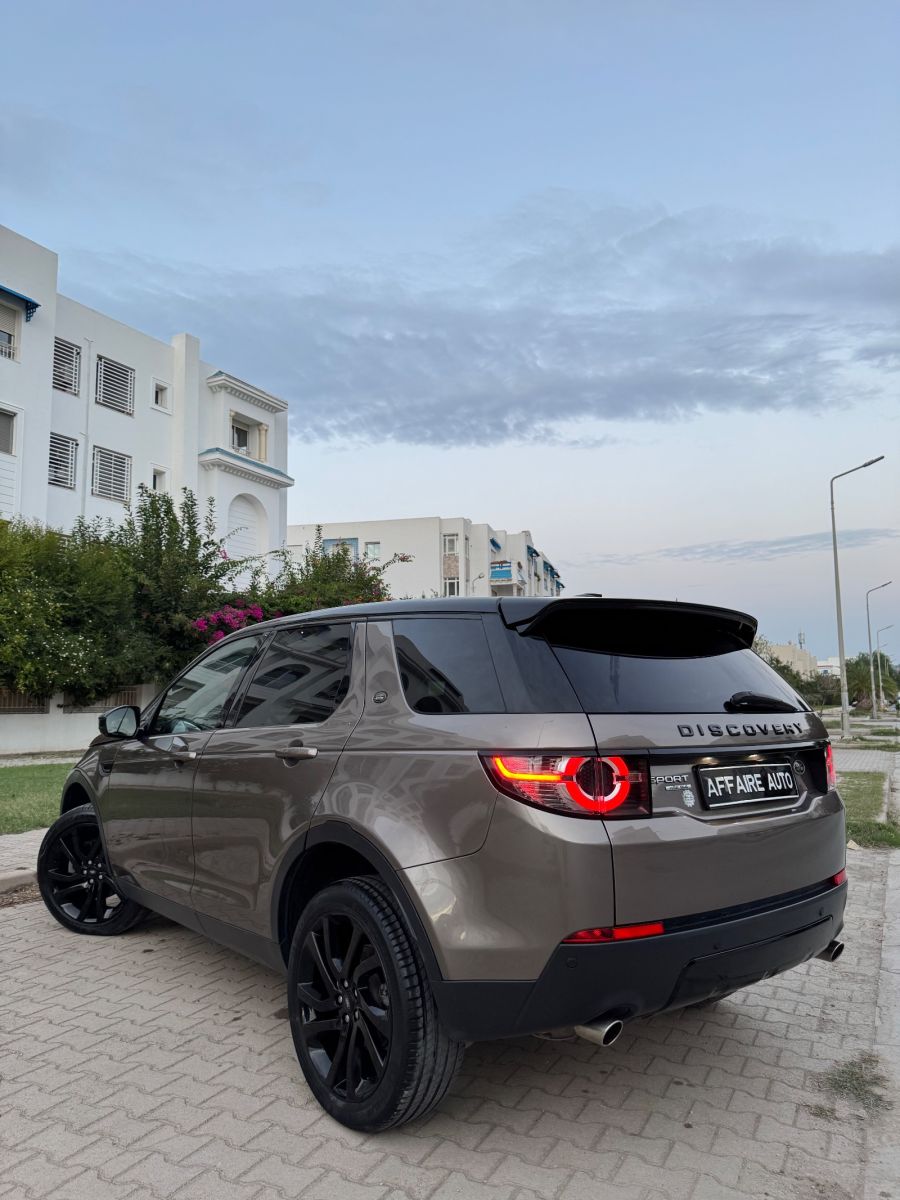 Land Rover Discovery à Tunis - Photo 10