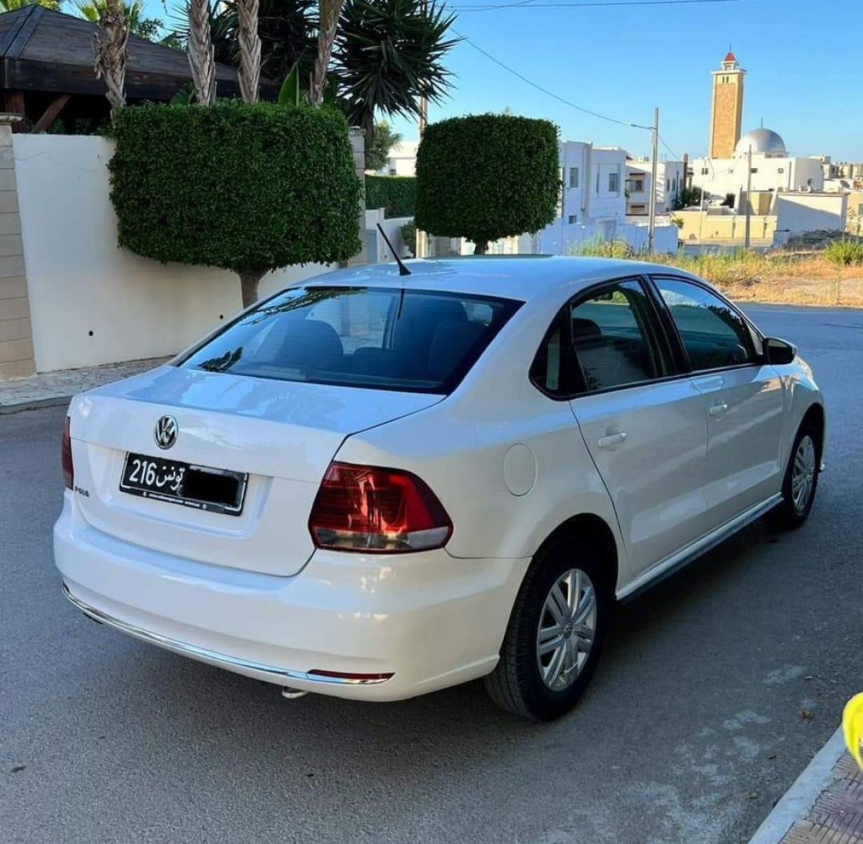 Volkswagen Polo Sedan à Tunis - Photo 18