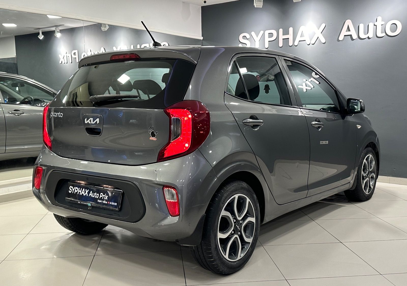KIA Picanto LX à Sfax - Photo 2
