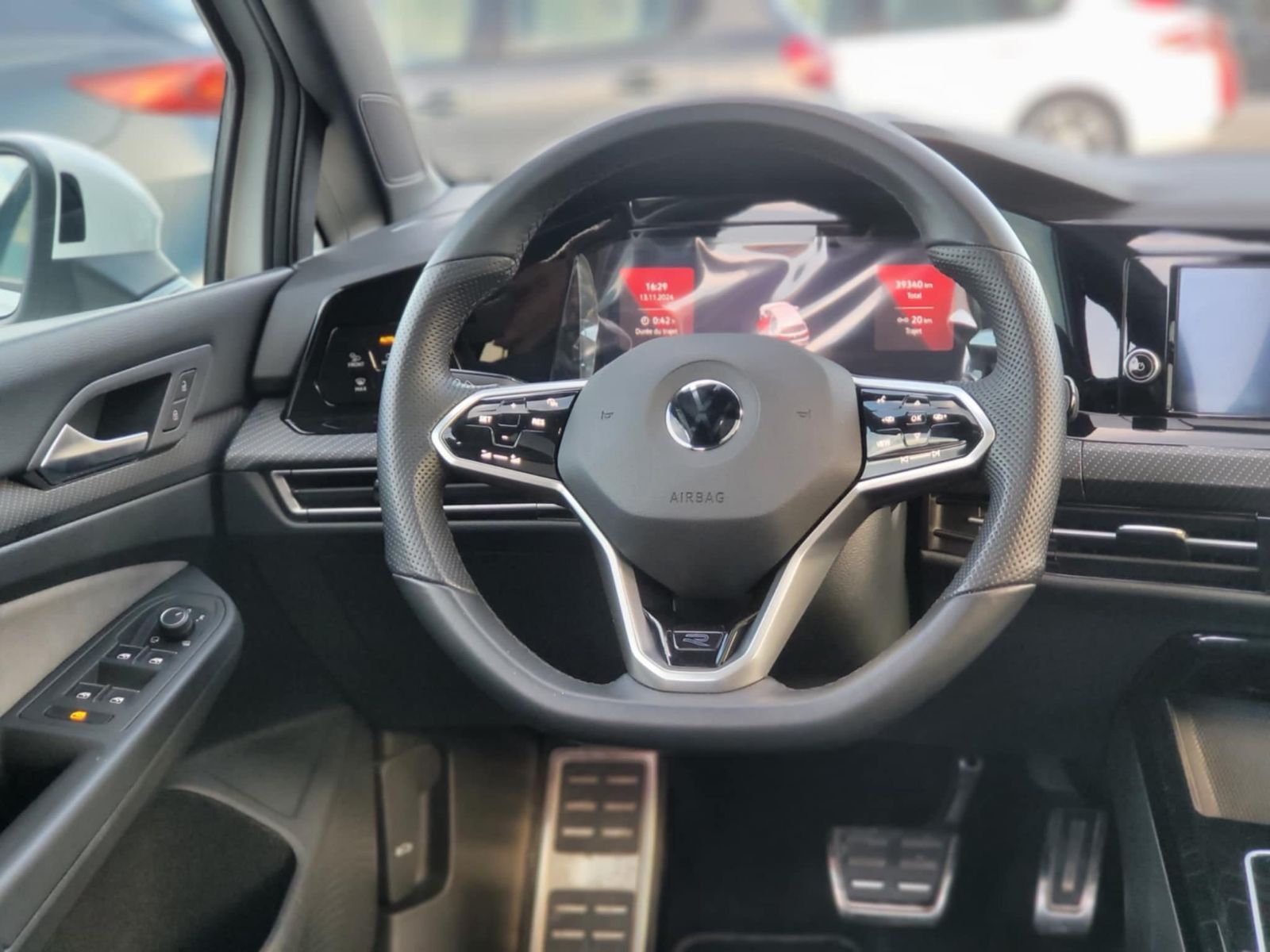 Volkswagen Golf 8 R-Line à Tunis - Photo 8