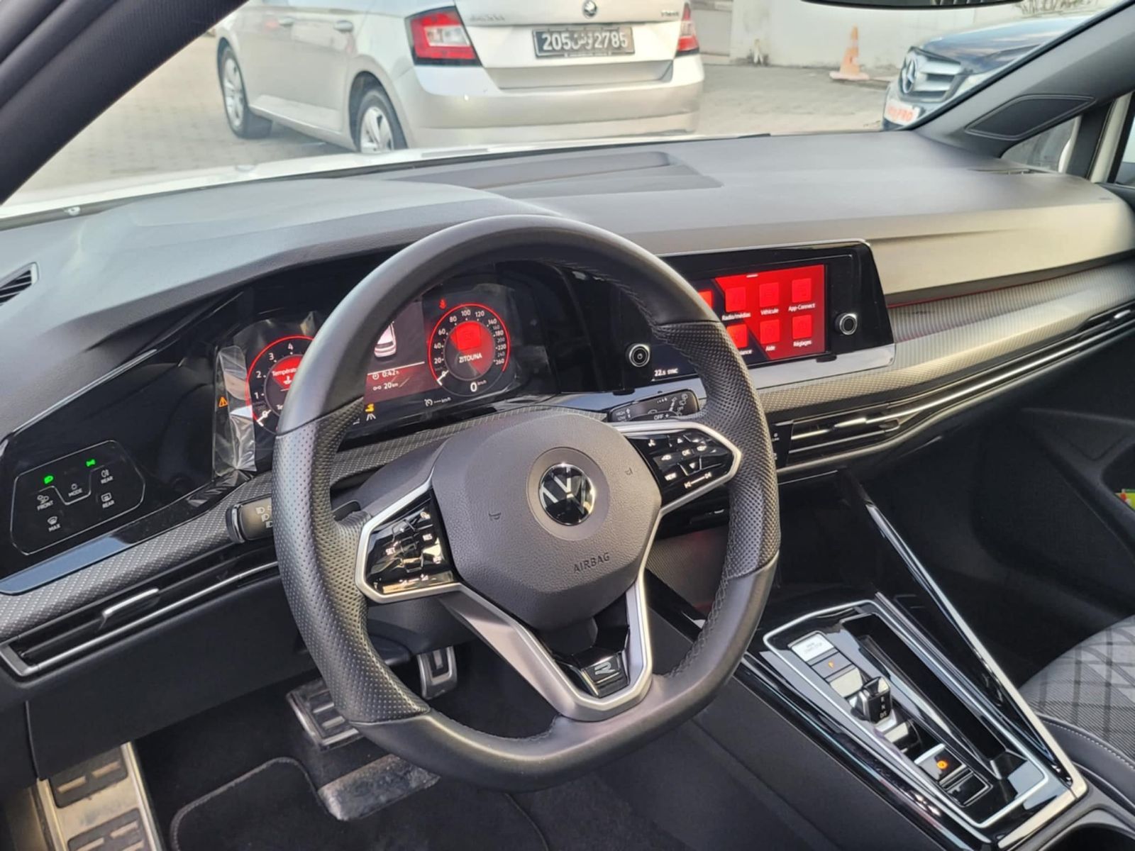 Volkswagen Golf 8 R-Line à Tunis - Photo 11