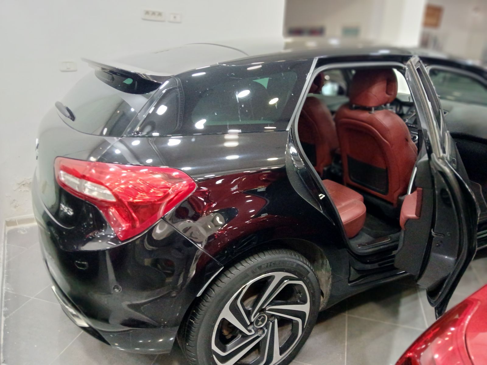 Citroën DS5 à Tunis - Photo 3
