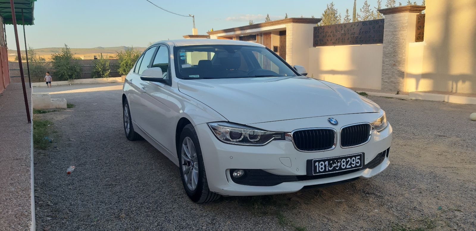 BMW Série 3 Luxury Line à Tunis - Photo 1