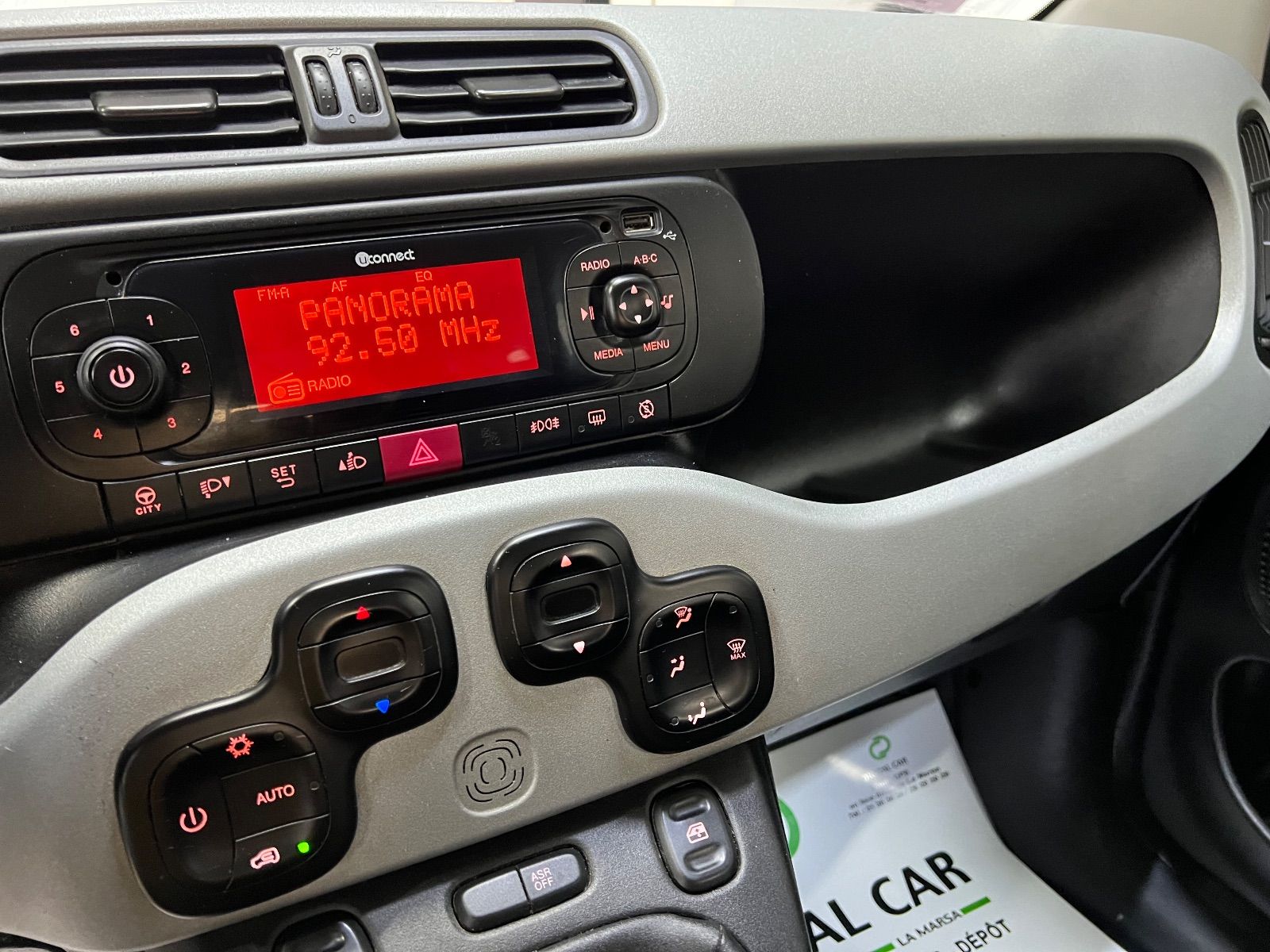 Fiat Panda City Cross à Tunis - Photo 17