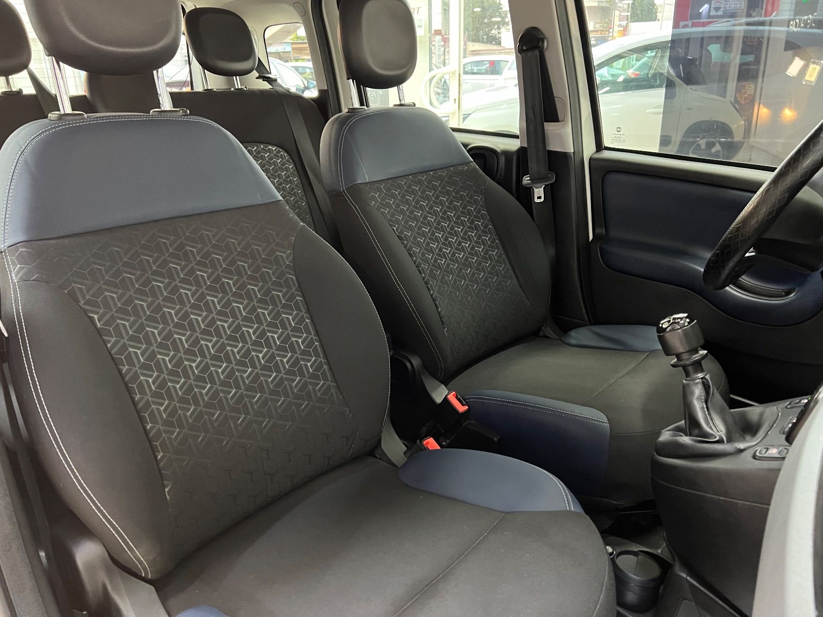 Fiat Panda City Cross à Tunis - Photo 24