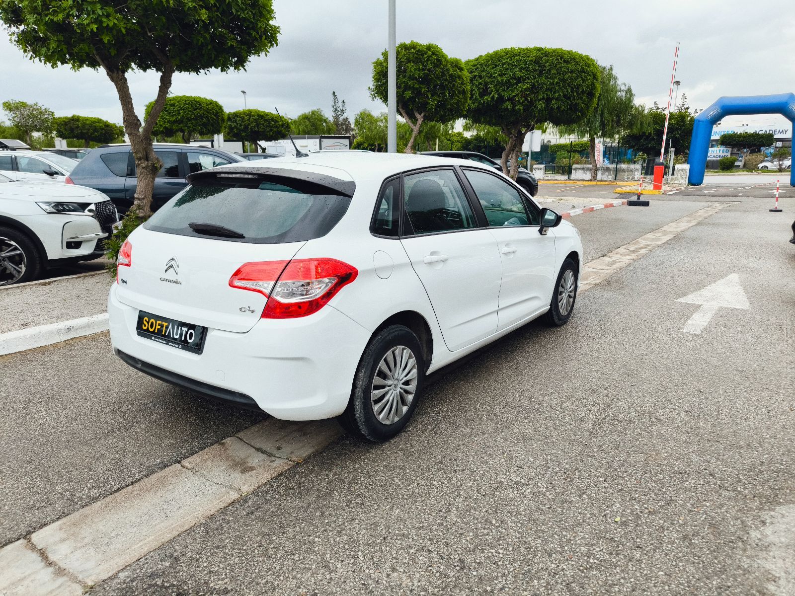 Citroën C4 à Ariana - Photo 9