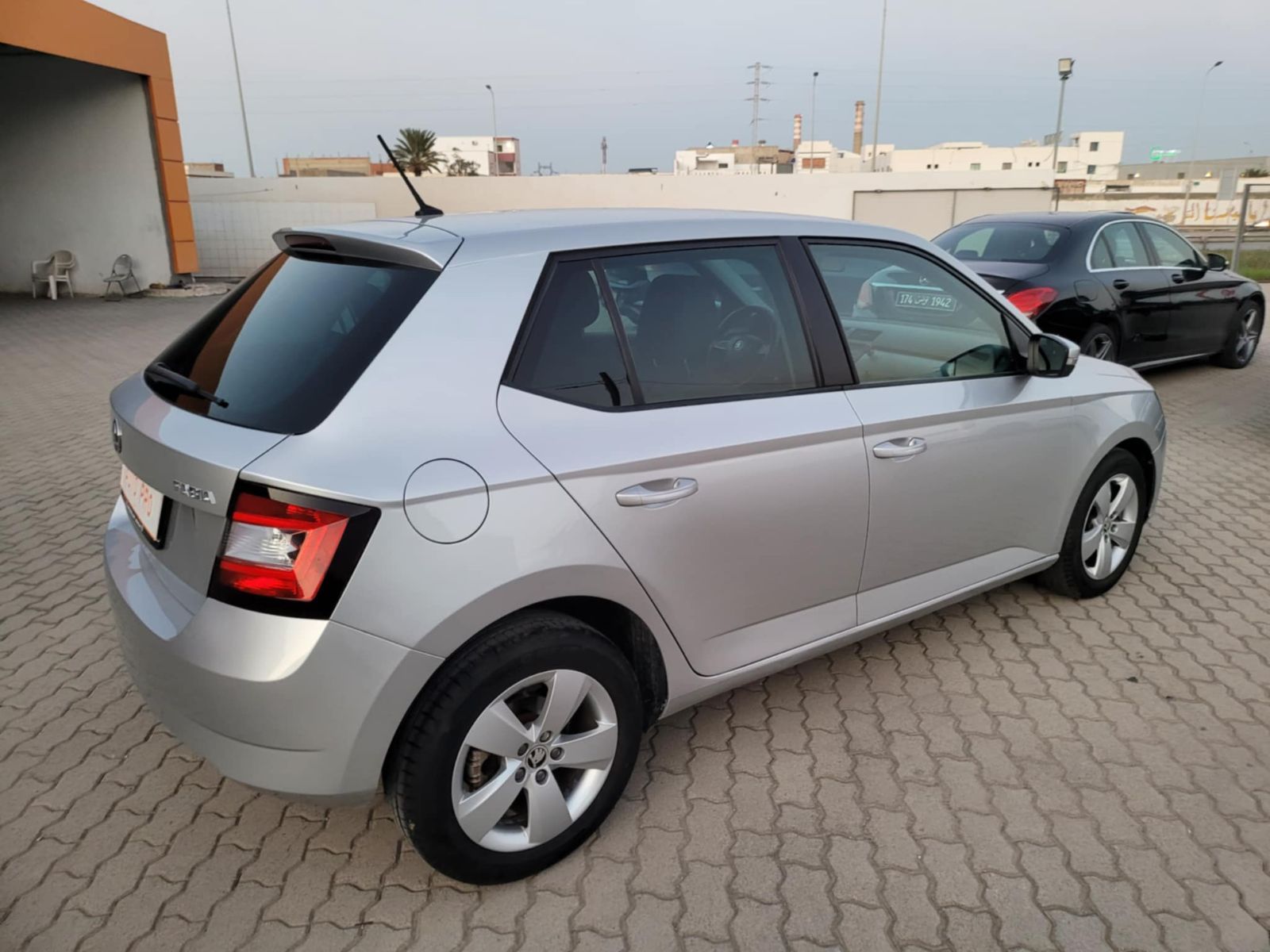 Skoda Fabia Essence à Sfax - Photo 4
