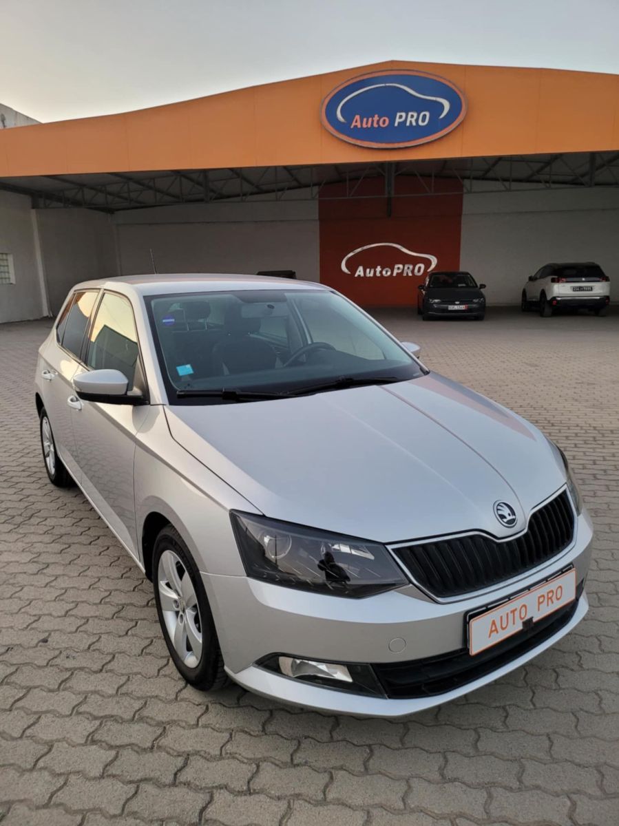 Skoda Fabia Essence à Sfax - Photo 1