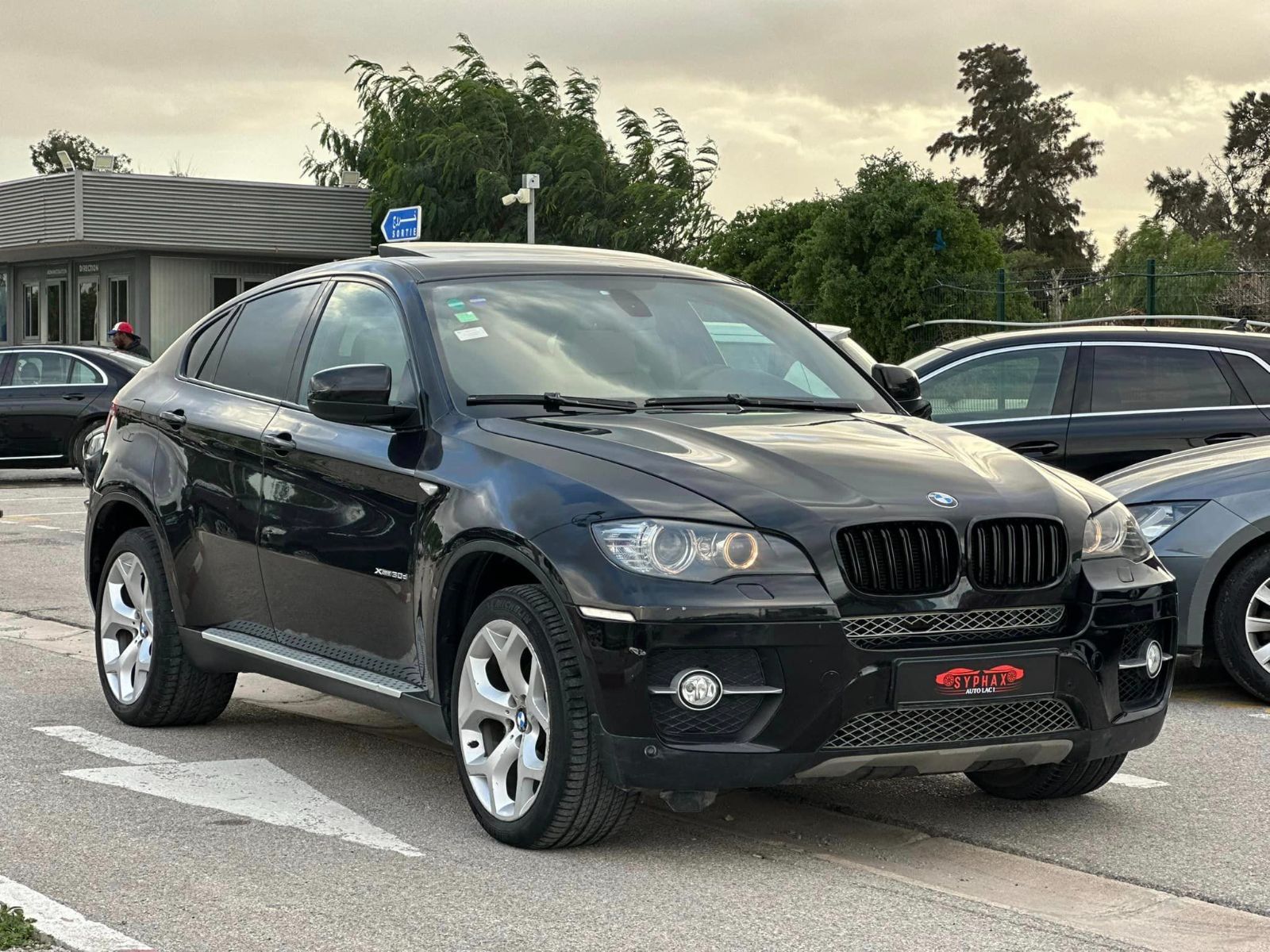 BMW X6 M power à Ariana - Photo 4