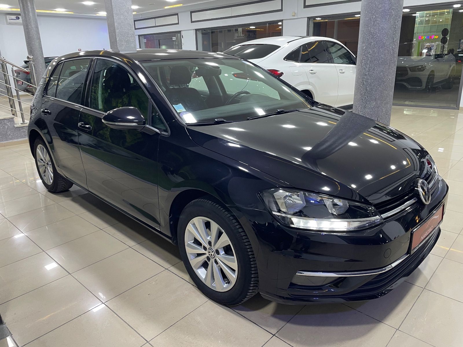 Volkswagen Golf 7 À à Ariana - Photo 1