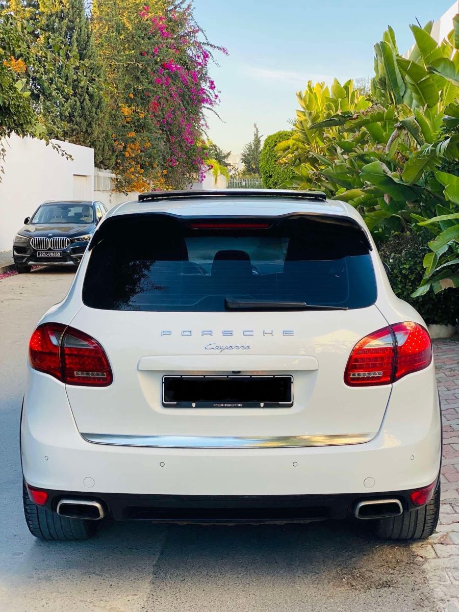 Porsche Cayenne à Ariana - Photo 5