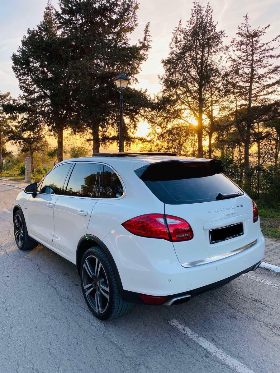 Porsche Cayenne à Ariana - Photo 8