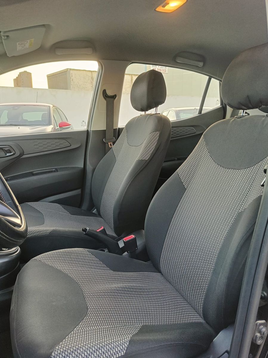 Hyundai Grand i10 GLS à Tunis - Photo 4