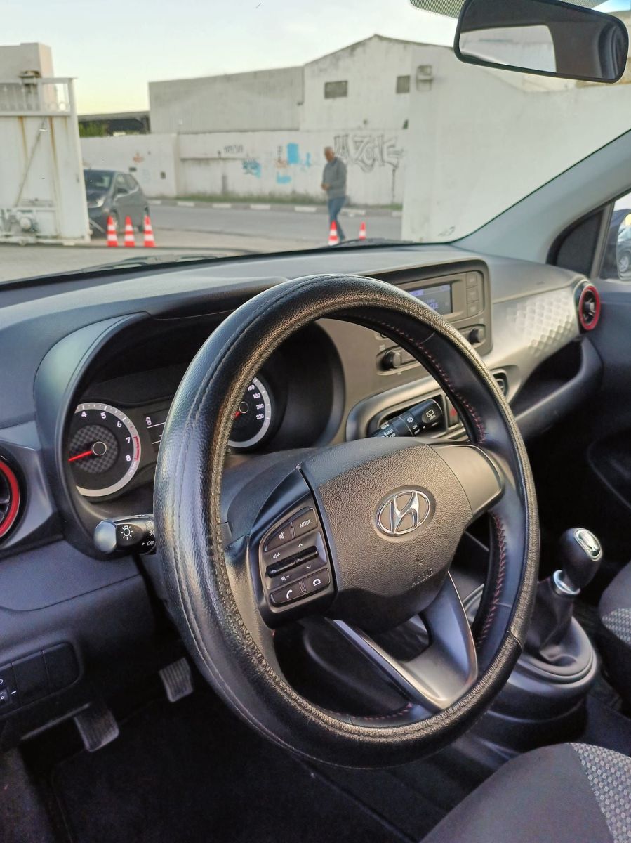Hyundai Grand i10 GLS à Tunis - Photo 8