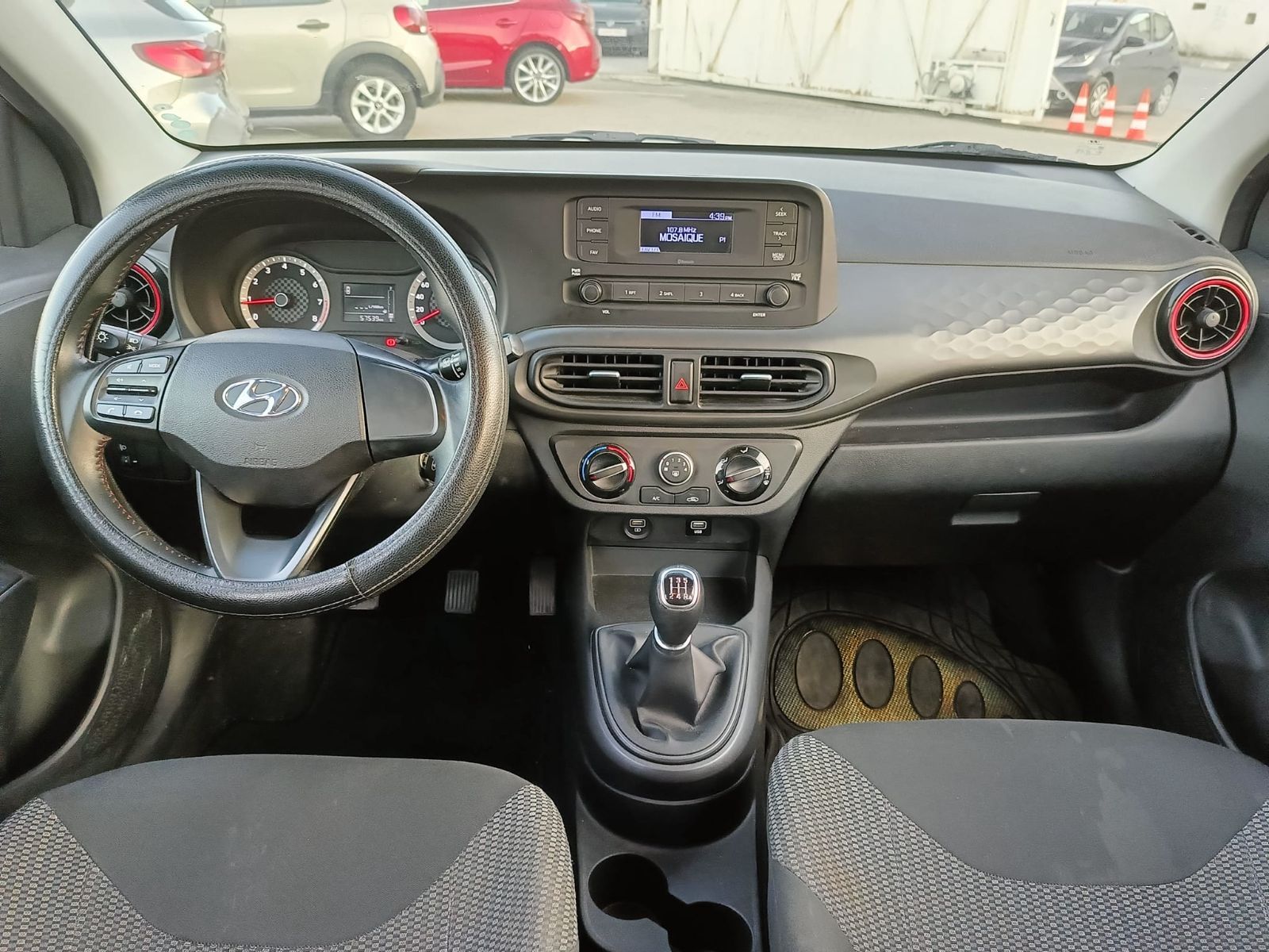 Hyundai Grand i10 GLS à Tunis - Photo 5