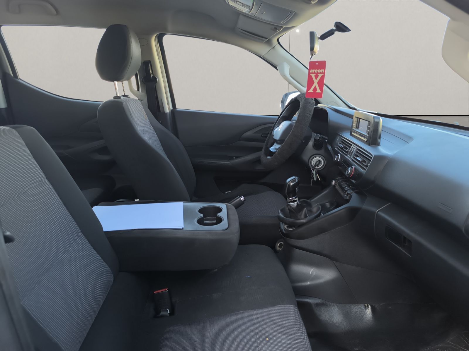 Peugeot Landtrek Double Cabine à Ben Arous - Photo 16