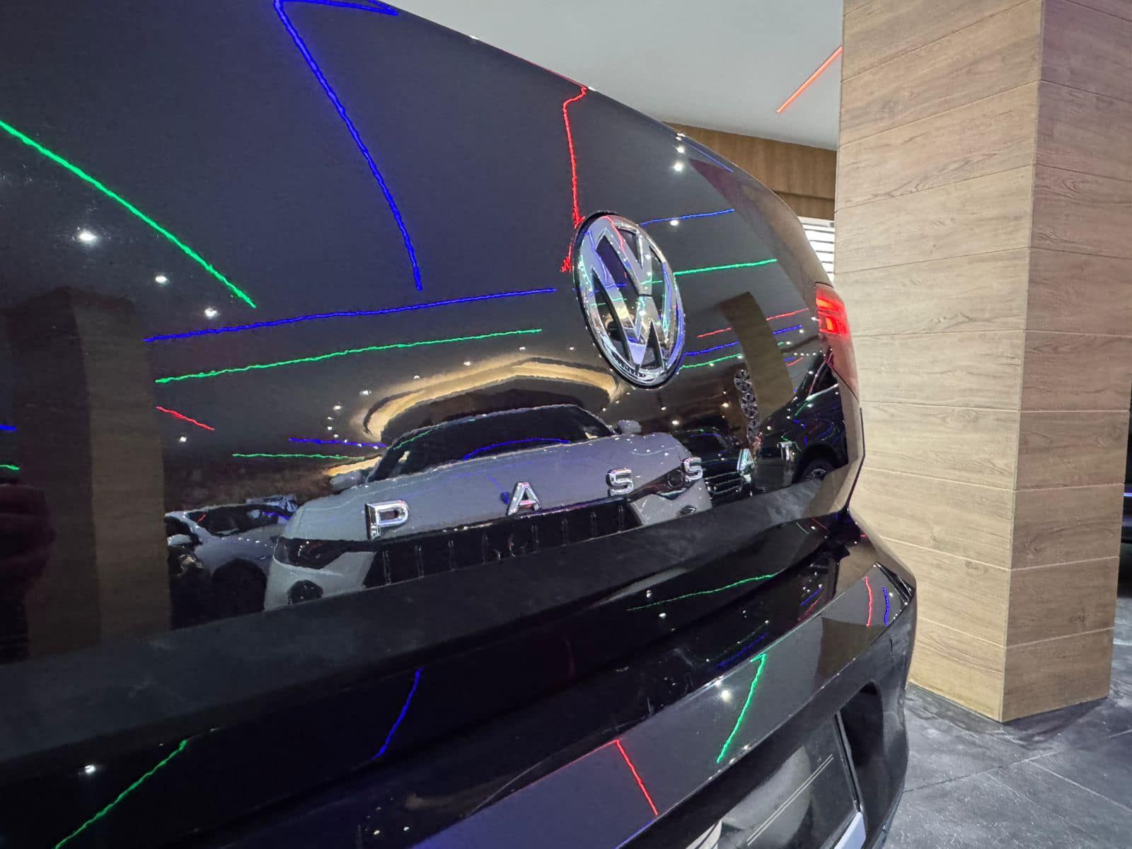 Volkswagen Passat R-Line à Tunis - Photo 5