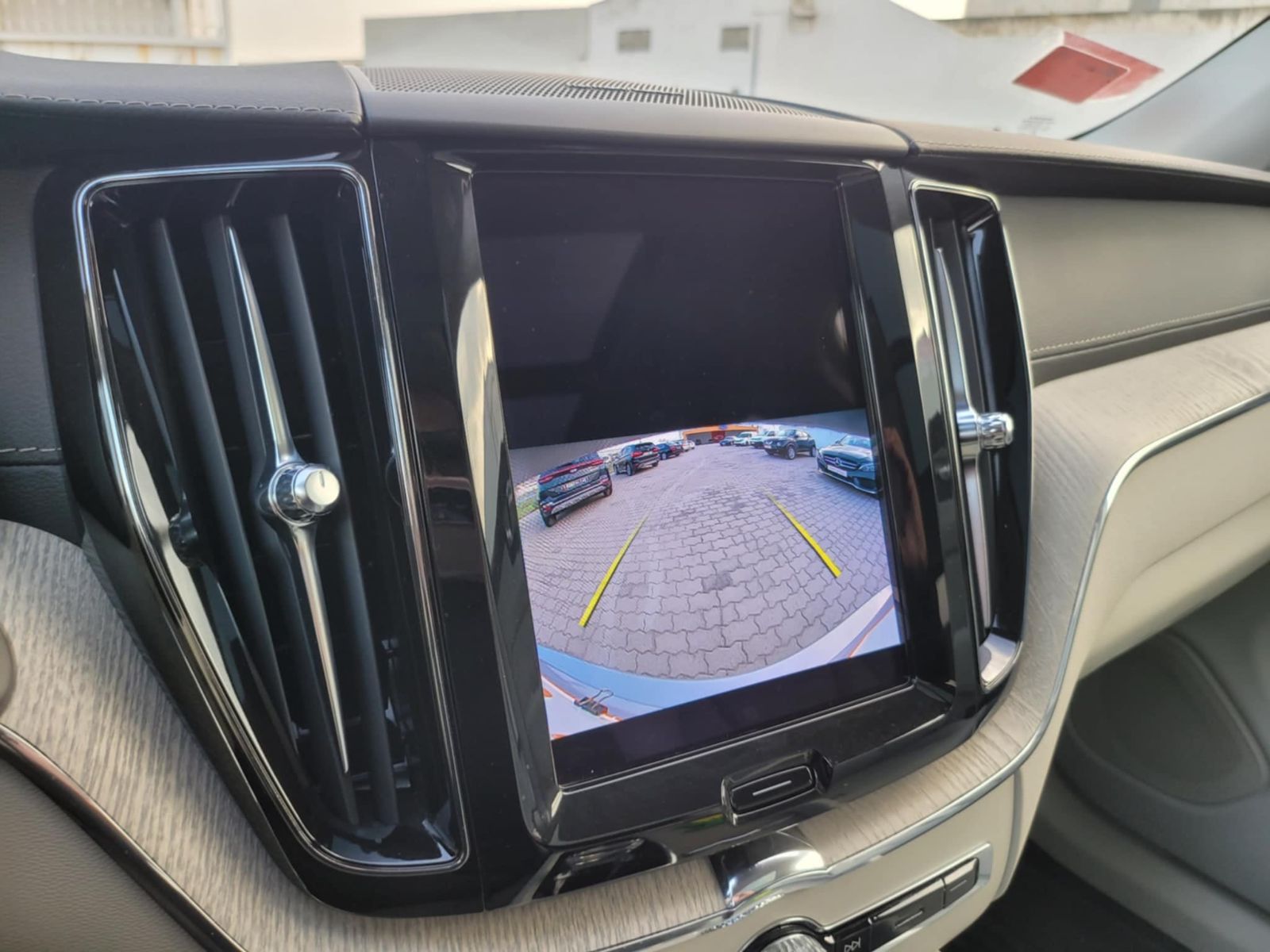 Volvo XC60 à Ariana - Photo 17