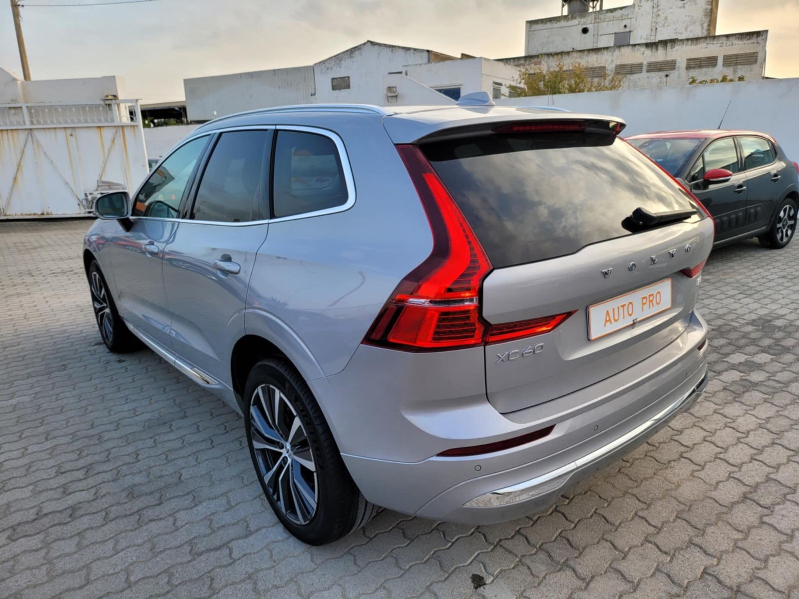Volvo XC60 à Ariana - Photo 10