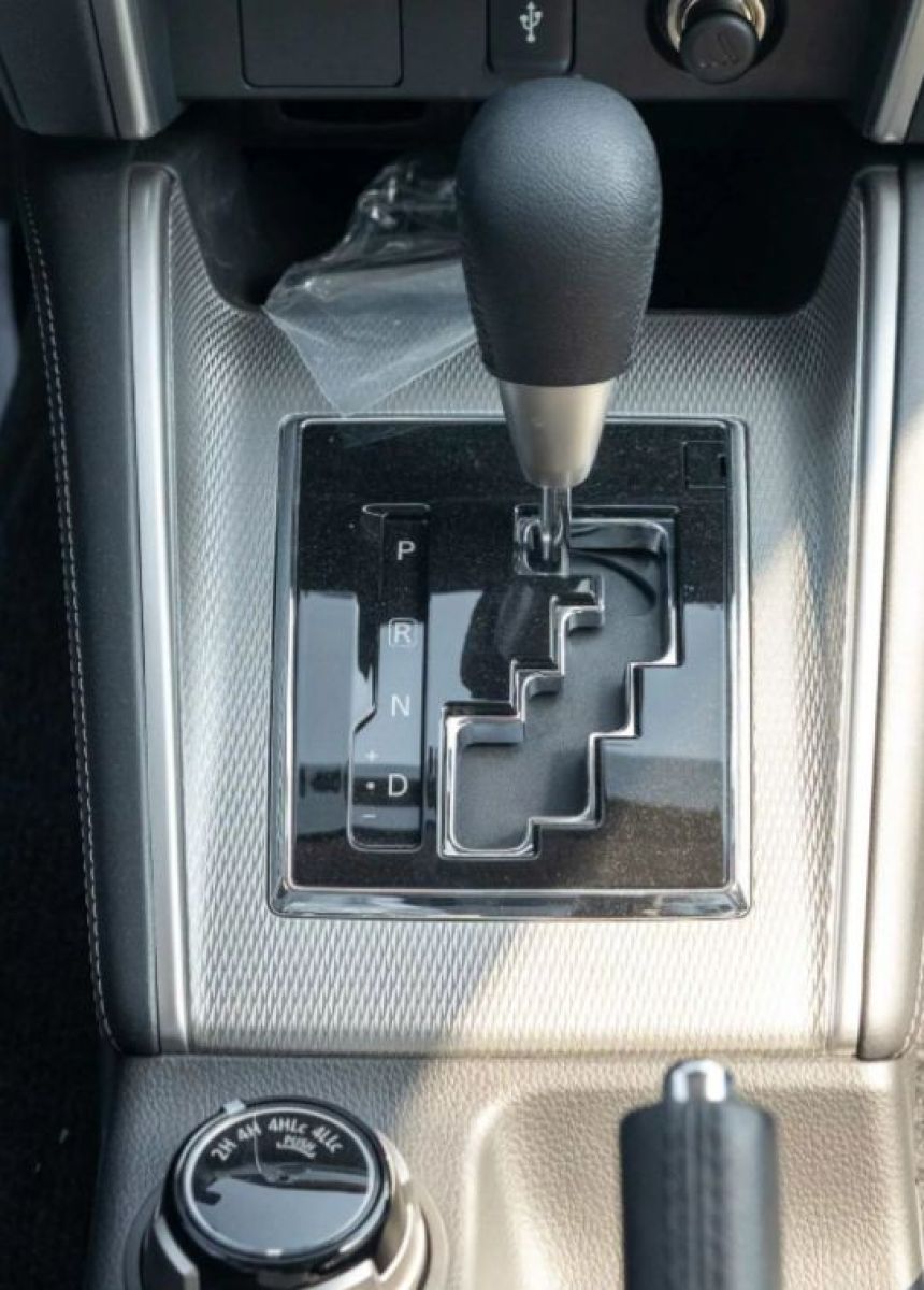 Mitsubishi L200 Sportero à Tunis - Photo 7