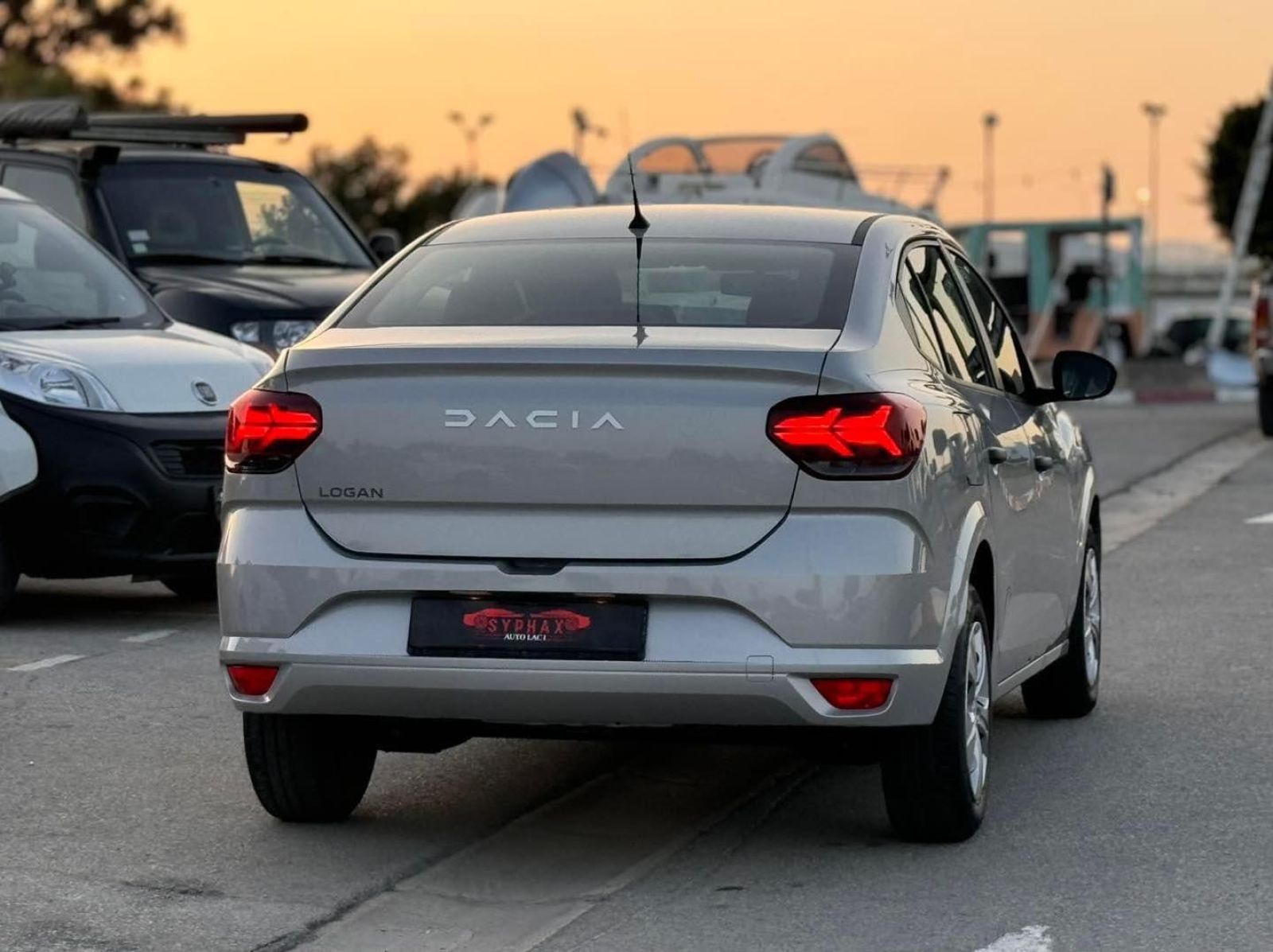 Dacia Logan à Tunis - Photo 4