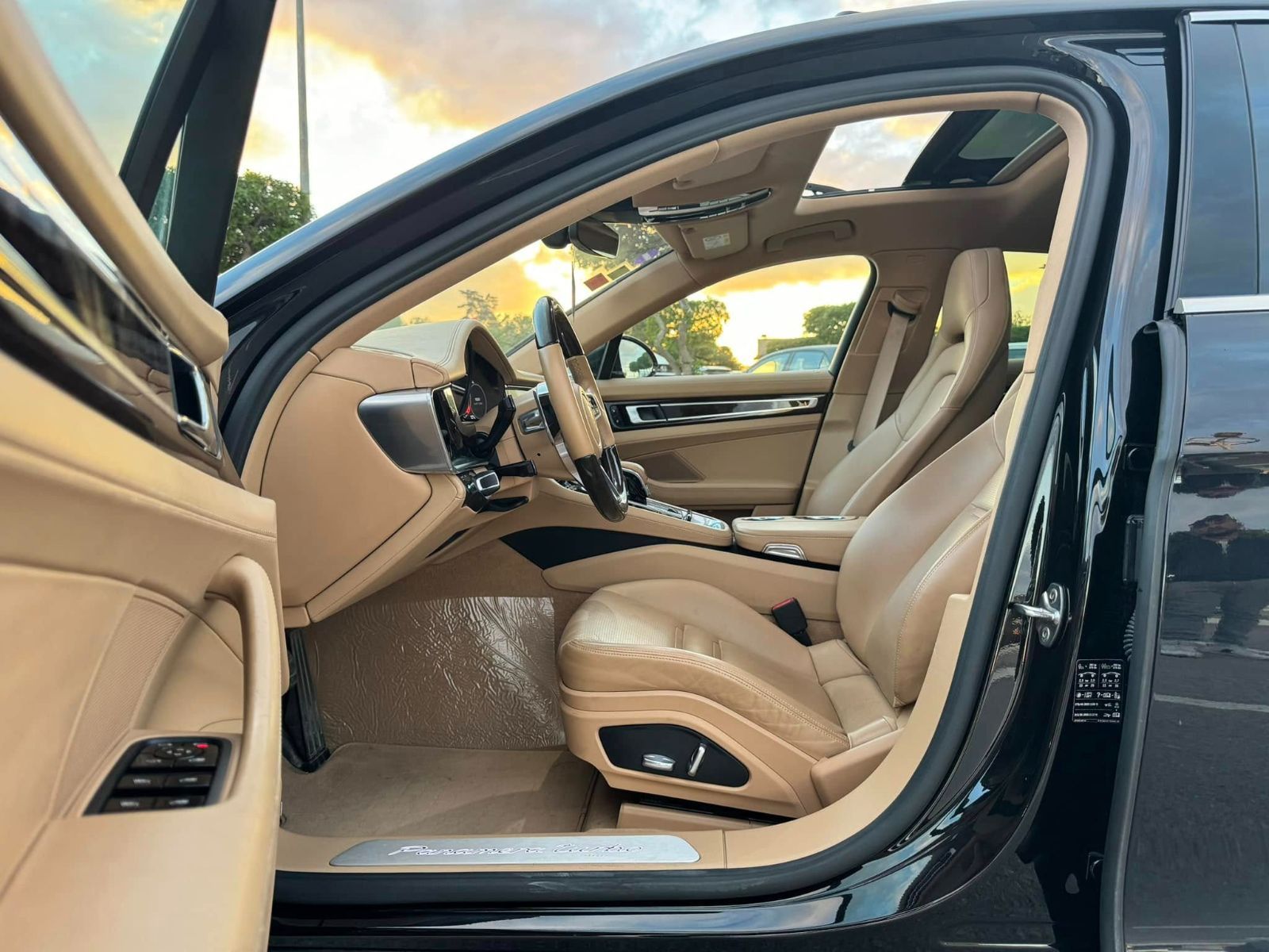 Porsche Panamera 4S E-hybride plugin à Tunis - Photo 6