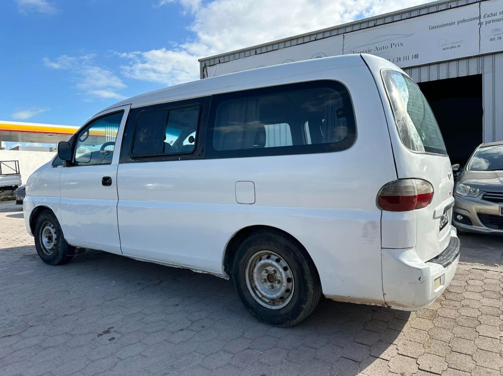 Hyundai H-1 à Ben Arous - Photo 2