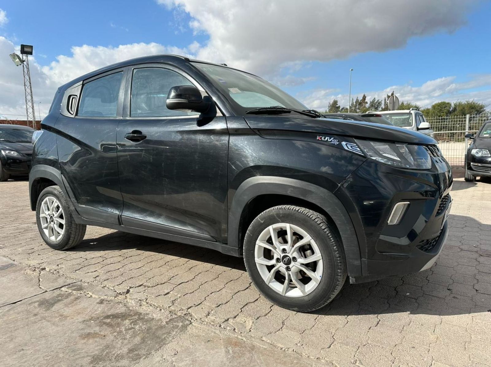 Mahindra KUV 100 K8 à Ben Arous - Photo 3