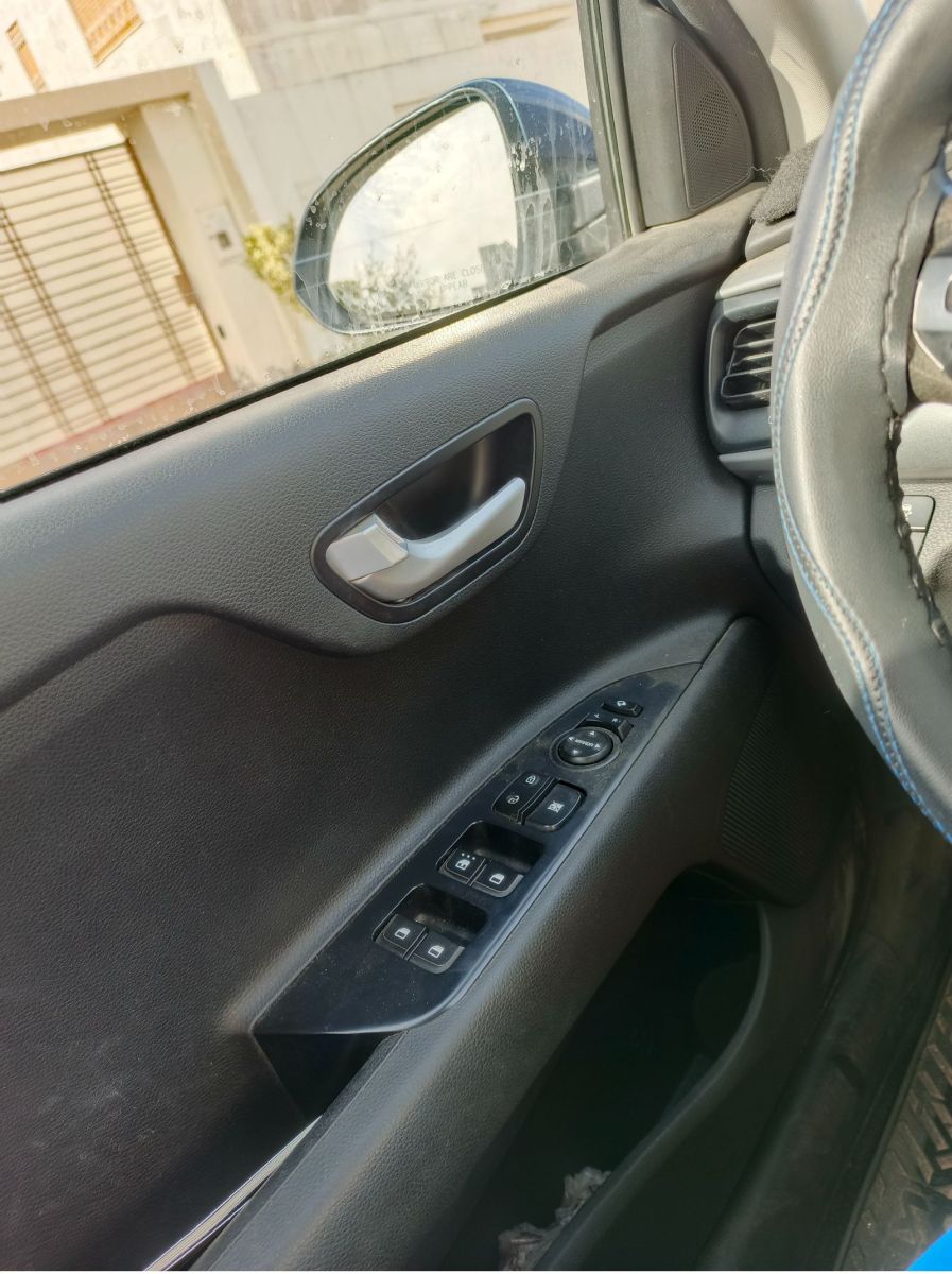 KIA Rio Berline SX à Tunis - Photo 2