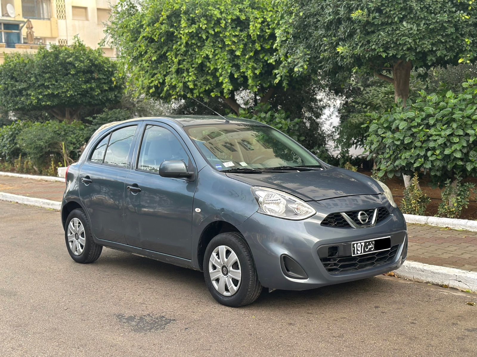 Nissan Micra à Ben Arous - Photo 2
