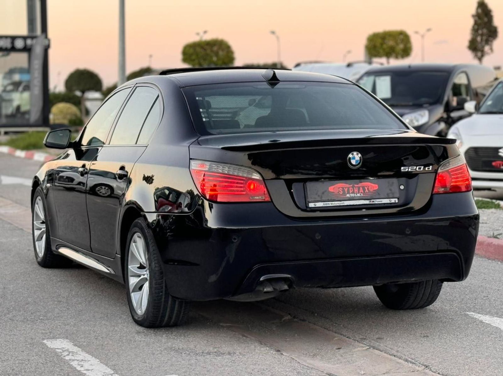 BMW Série 5 Confort à Sfax - Photo 4