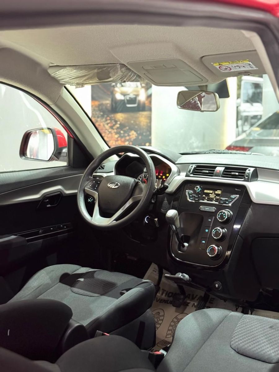Mahindra KUV 100 K6+ à Ariana - Photo 11