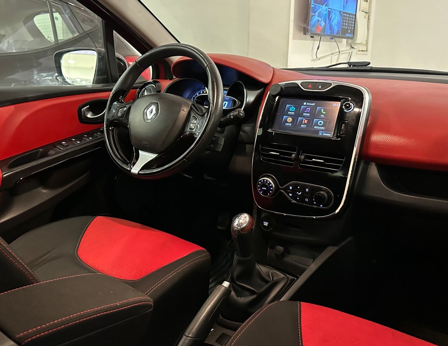 Renault Clio Dynamique à Tunis - Photo 7
