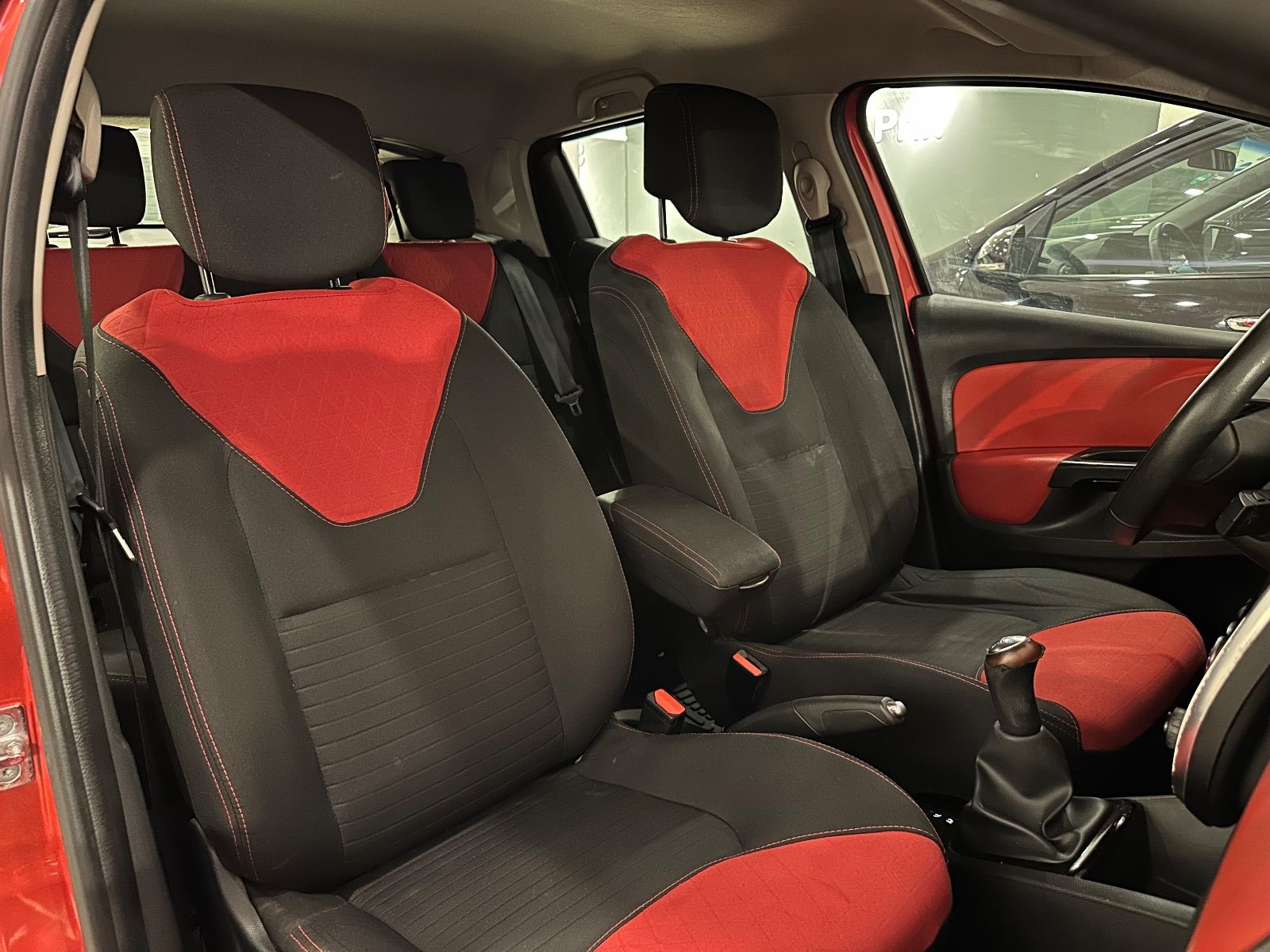 Renault Clio Dynamique à Tunis - Photo 8