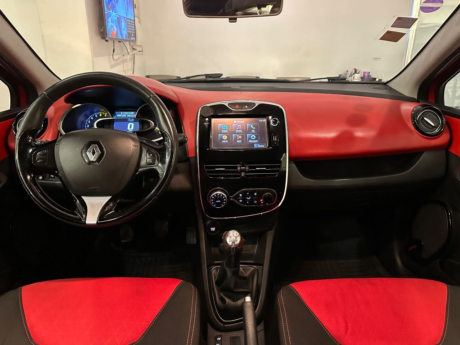 Renault Clio Dynamique à Tunis - Photo 11