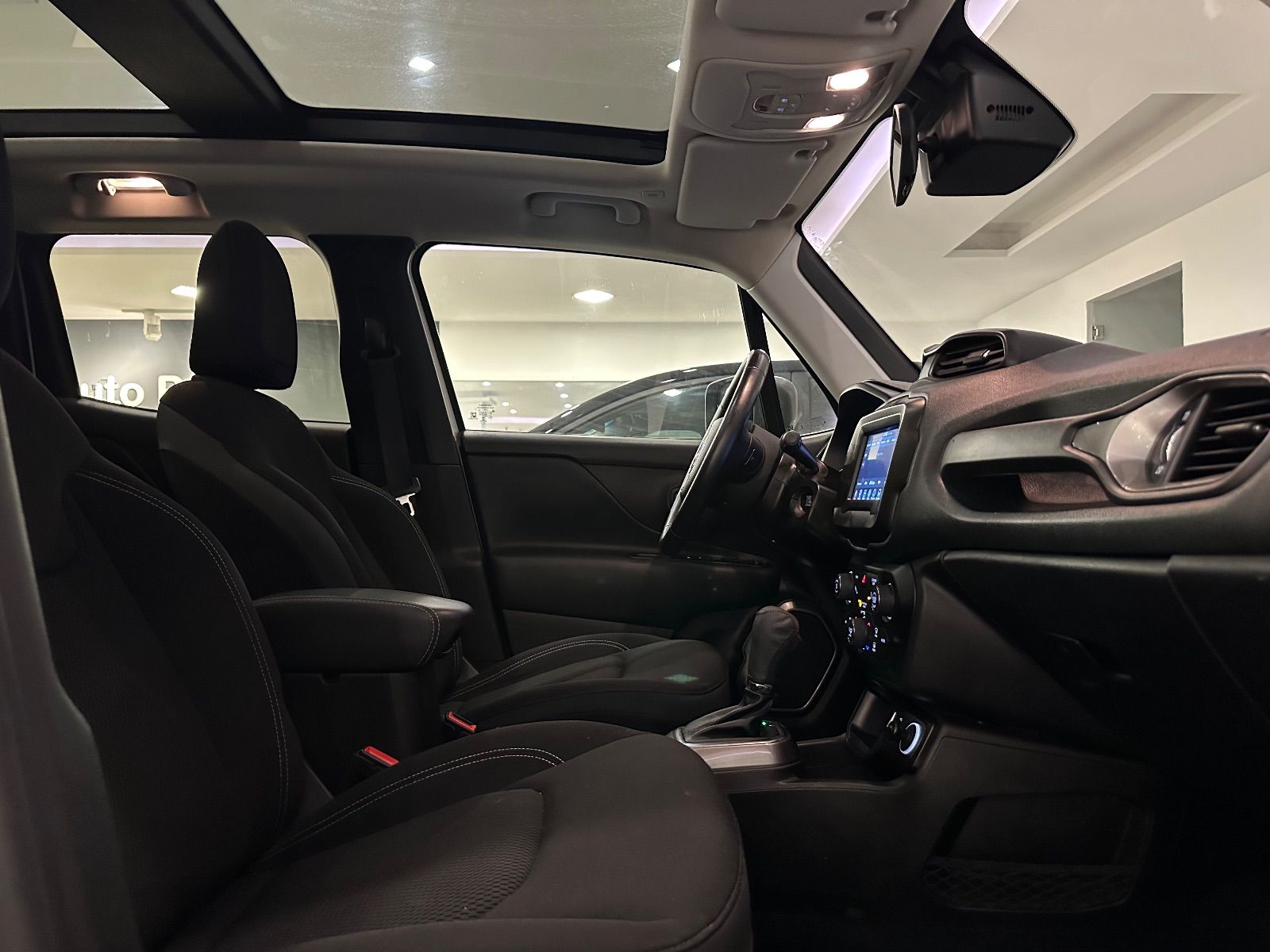 Jeep Renegade Limited à Tunis - Photo 7