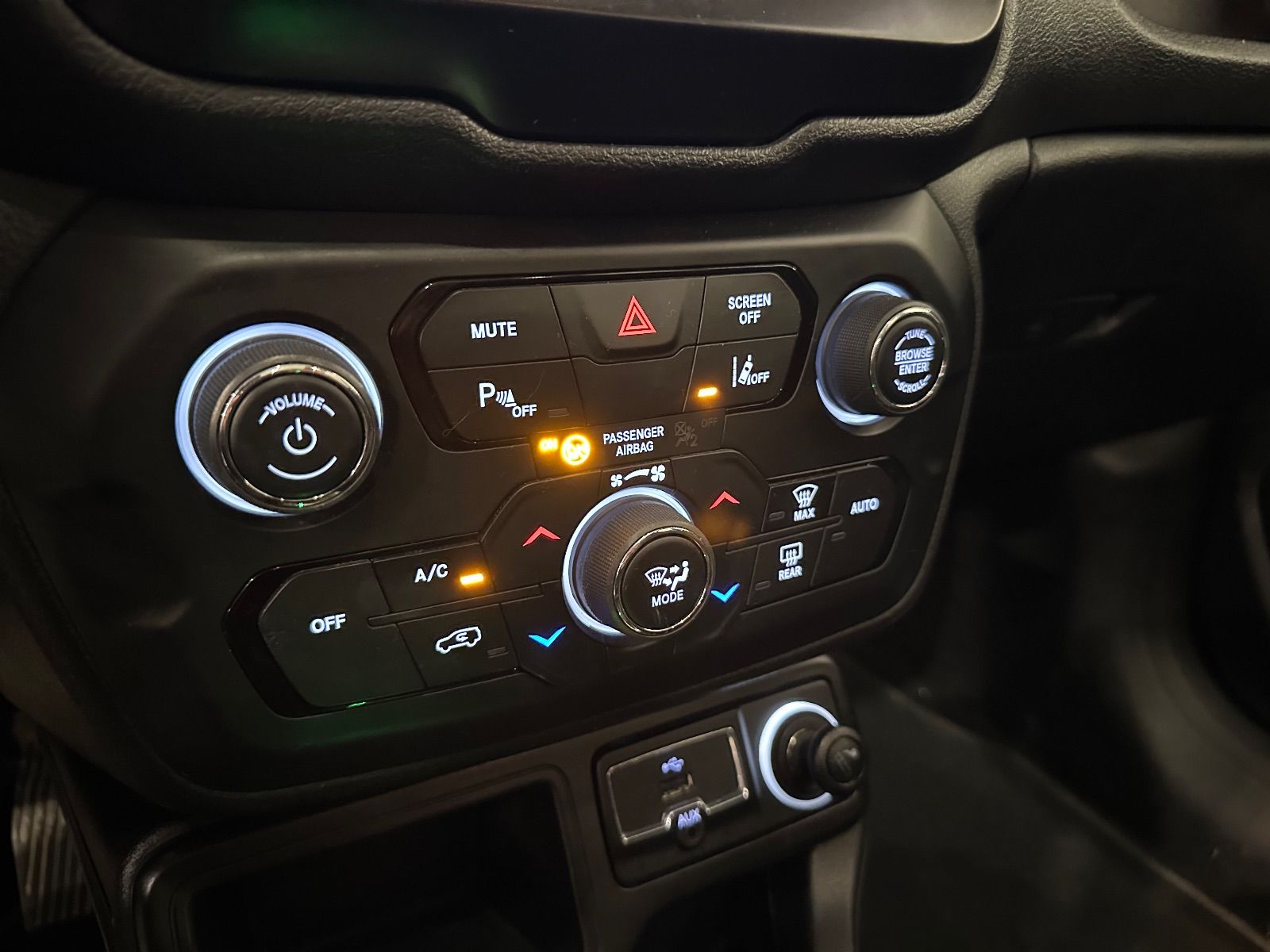 Jeep Renegade Limited à Tunis - Photo 14