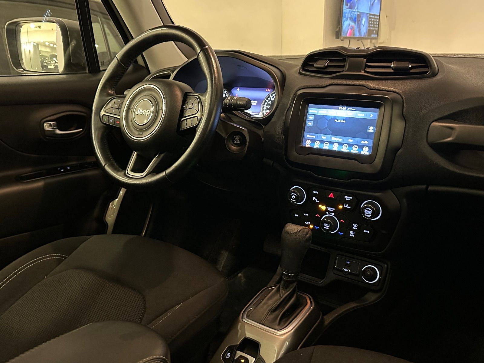 Jeep Renegade Limited à Tunis - Photo 11