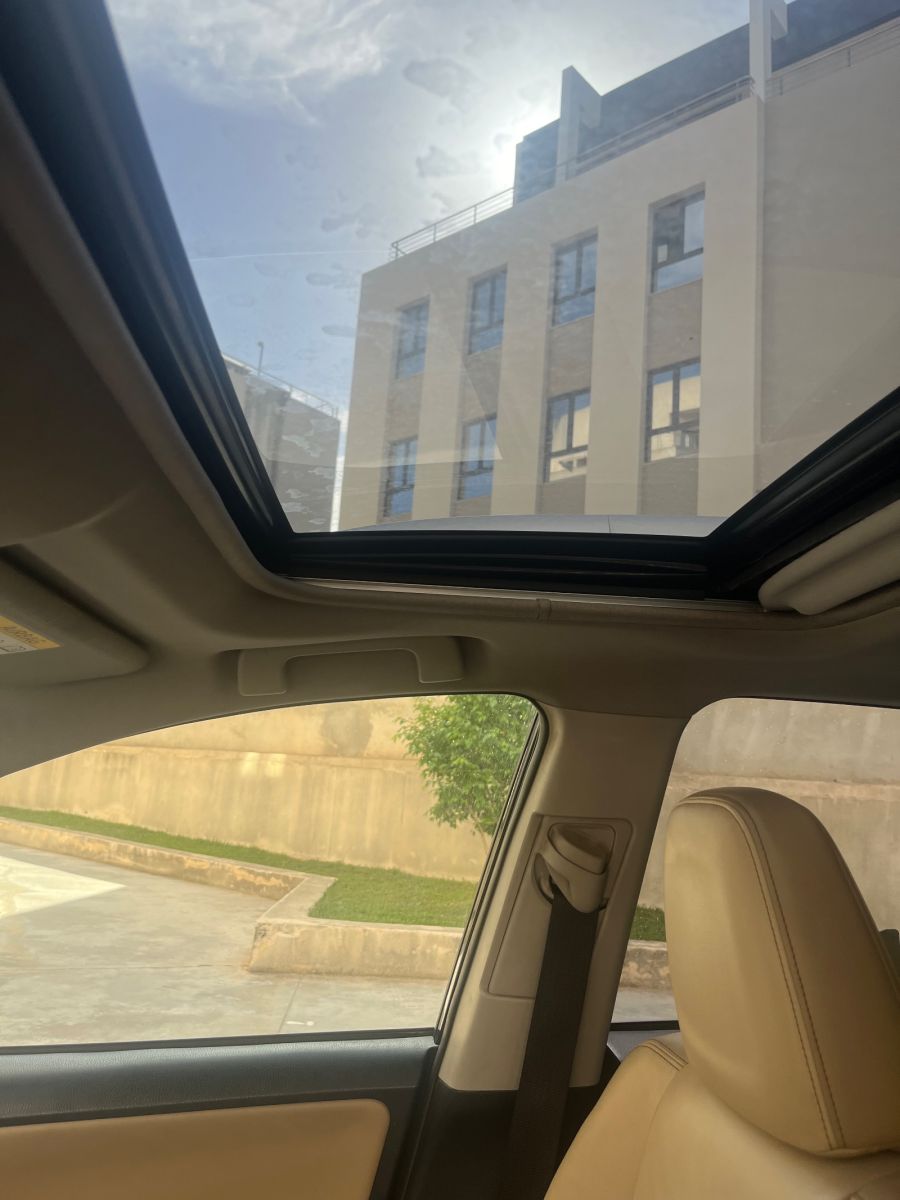 Toyota RAV 4 à Tunis - Photo 3