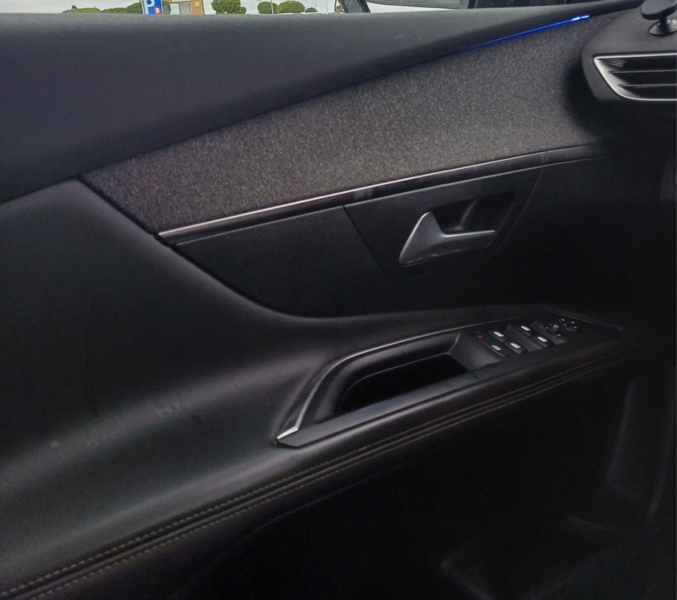 Peugeot 3008 GT-line à Tunis - Photo 7