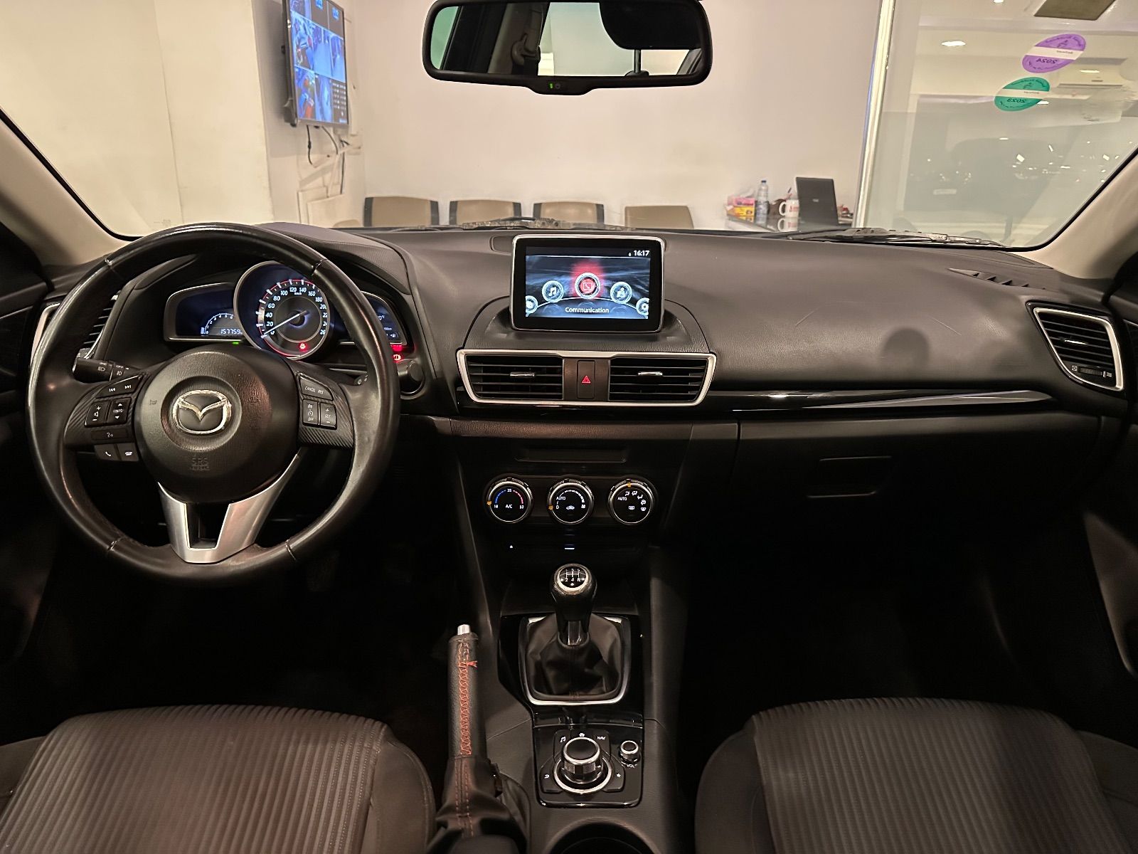 Mazda 3 à Ariana - Photo 10